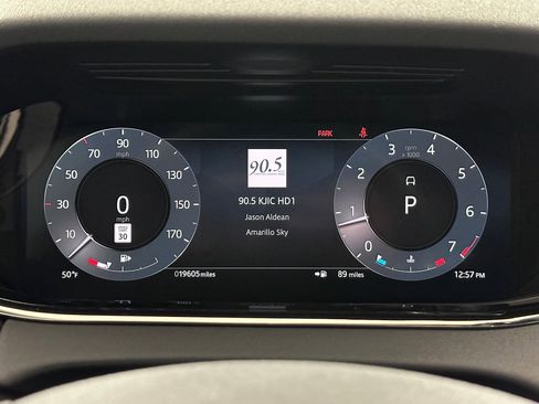 Used 2023 Land Rover Range Rover Evoque R-Dynamic SE image 19