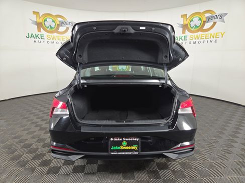 Used 2023 Hyundai Elantra SEL w/ Convenience Package image 32