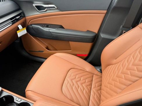 New 2026 Kia Sportage X-Line w/ X-Line Premium Package image 18