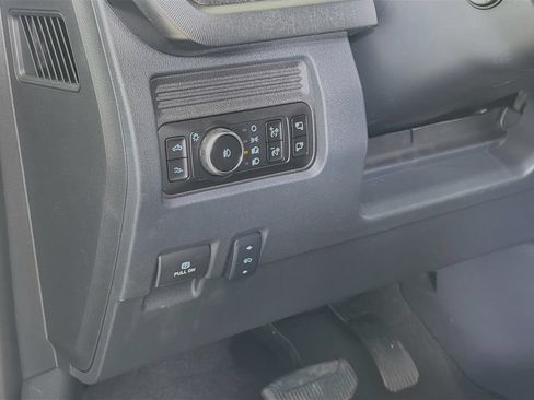 New 2026 Ford F250 Platinum AWD/4WD image 10