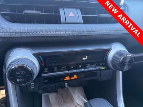 Used 2025 Toyota RAV4 LE image 17