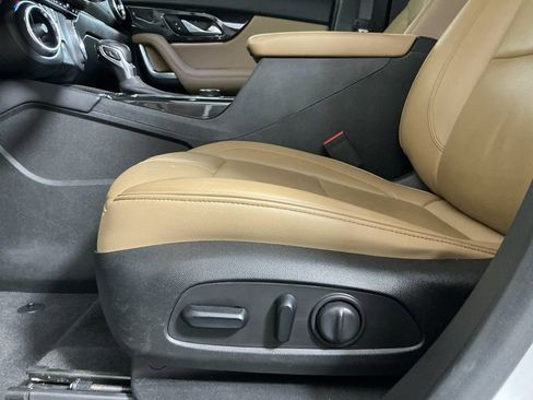 Used 2019 Chevrolet Blazer Premier w/ Sun and Wheels Package image 12