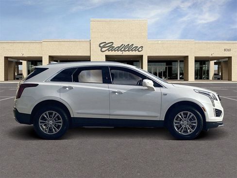 Certified 2022 Cadillac XT5 Premium Luxury w/ LPO, Floor Liner Package image 4