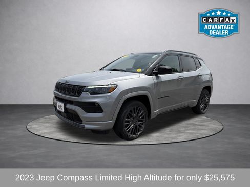 Used 2023 Jeep Compass High Altitude AWD/4WD image 10