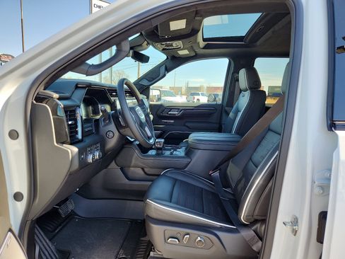 New 2026 GMC Sierra 1500 AT4X w/ LPO, Black Badging Package image 13