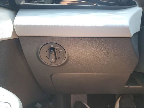 Used 2022 Volkswagen Taos S AWD/4WD image 21