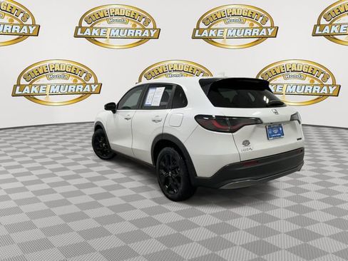 Used 2023 Honda HR-V Sport image 9