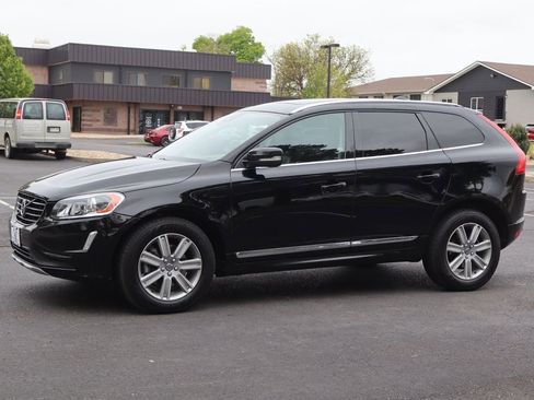 Used 2016 Volvo XC60 T6 w/ Climate Package AWD/4WD image 10