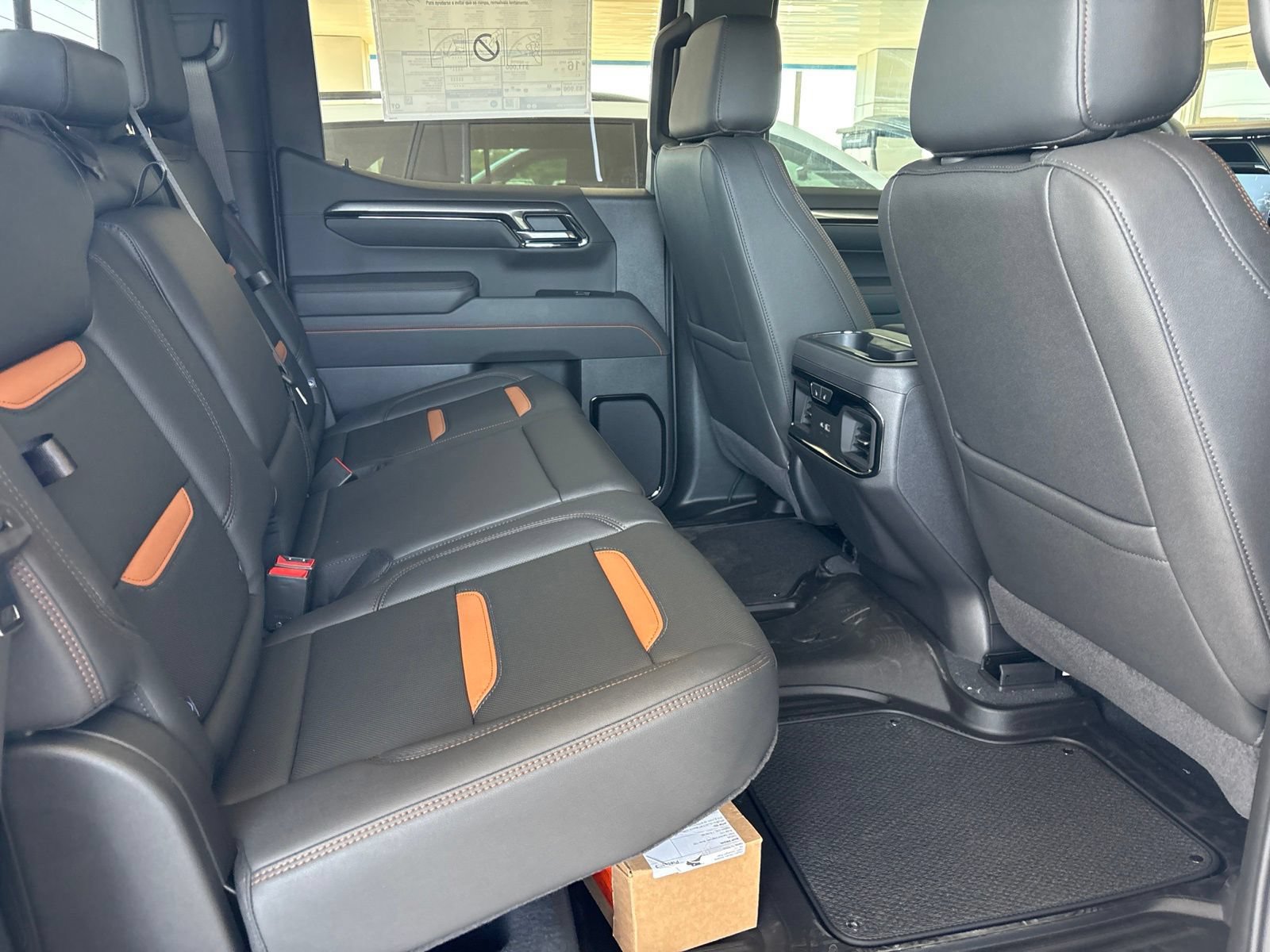 New 2026 GMC Sierra 1500 AT4 w/ AT4 Premium Package AWD/4WD image 18