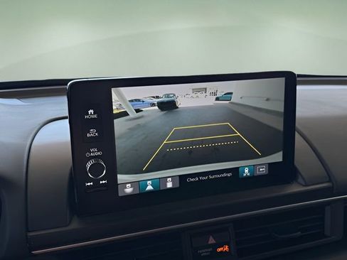 Used 2025 Honda Pilot EX-L image 41