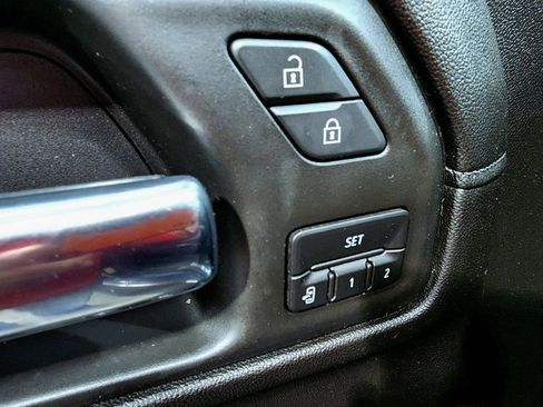 Used 2019 Chevrolet Silverado 1500 LTZ image 15