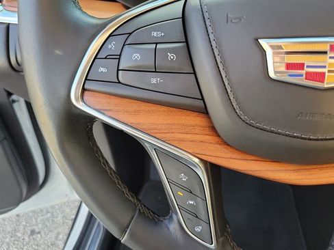 Used 2019 Cadillac XT5 Platinum image 47