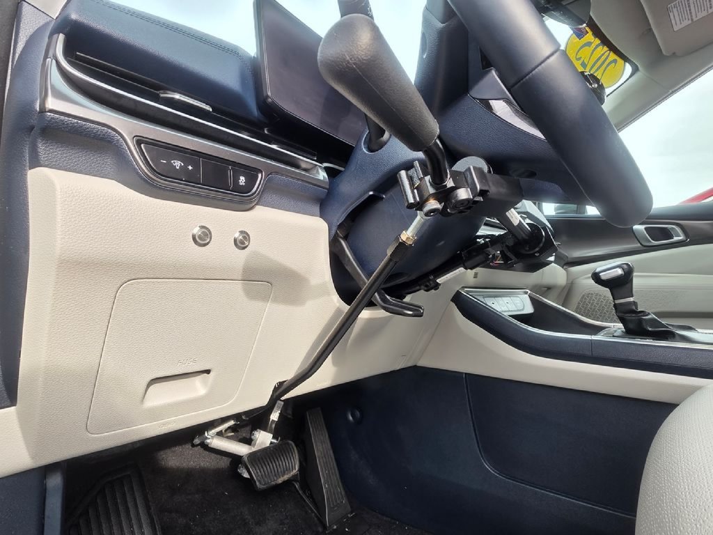 Used 2025 Kia Carnival SX Prestige FWD image 54