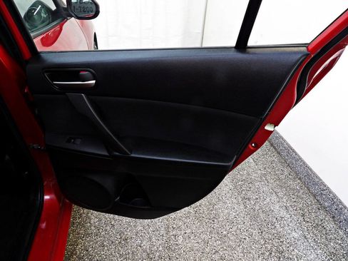Used 2013 MAZDA MAZDA3 i Touring FWD image 12