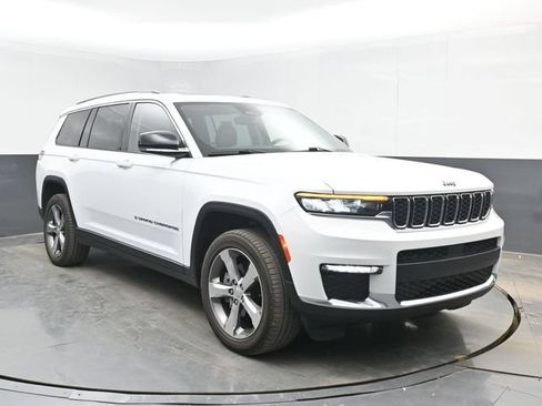 Used 2021 Jeep Grand Cherokee L Limited AWD/4WD image 2