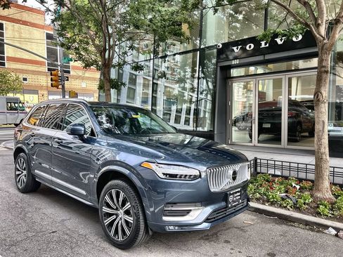 Certified 2025 Volvo XC90 B5 Core w/ Protection Package Premier AWD/4WD image 1