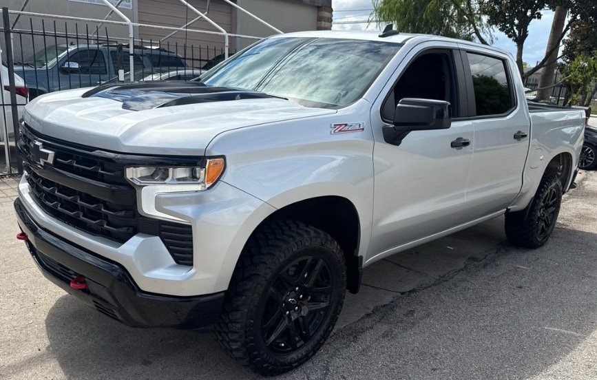 Used 2022 Chevrolet Silverado 1500 LT Trail Boss AWD/4WD image 1