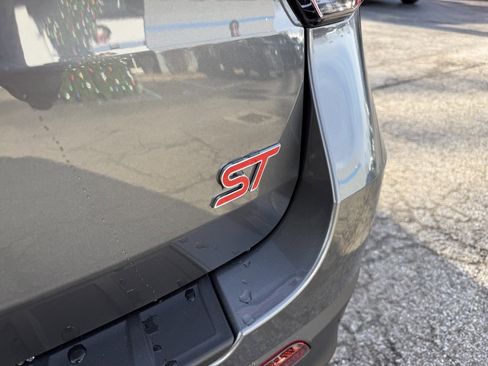 New 2026 Ford Explorer ST image 9