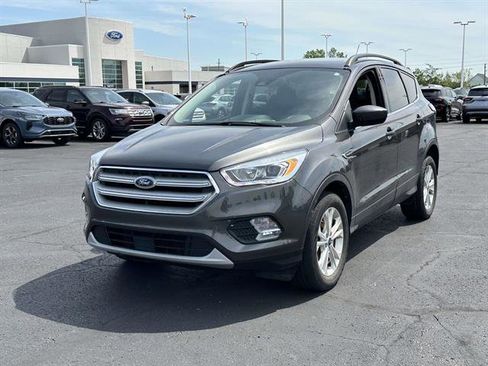 Used 2018 Ford Escape SEL w/ Ford Safe & Smart Package AWD/4WD image 6