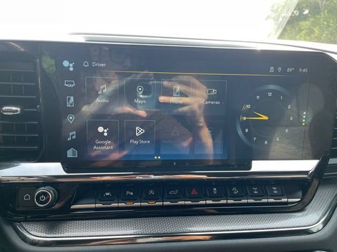 Certified 2022 Chevrolet Silverado 1500 ZR2 w/ Technology Package AWD/4WD image 32
