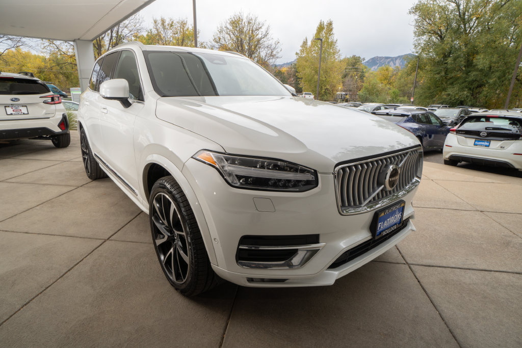 Used 2023 Volvo XC90 B6 Plus w/ Protection Package Premier AWD/4WD image 2