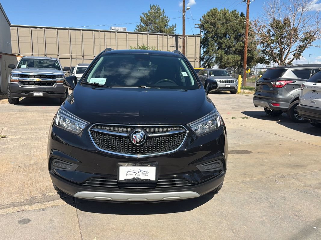 Used 2021 Buick Encore Preferred AWD/4WD image 2