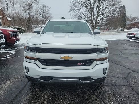 Used 2019 Chevrolet Silverado 1500 LT w/ All Star Edition image 2