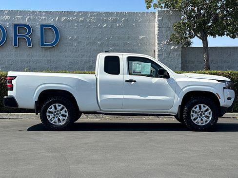 Used 2023 Nissan Frontier S w/ Technology Package image 3