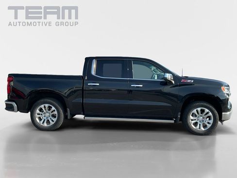 Used 2023 Chevrolet Silverado 1500 LTZ w/ LTZ Convenience Package II AWD/4WD image 8