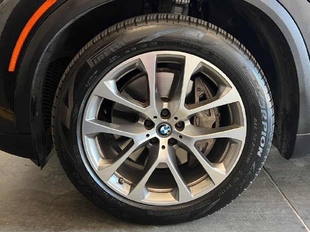 Used 2023 BMW X5 xDrive45e AWD/4WD image 9