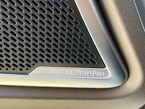 Used 2020 Kia Telluride SX image 19