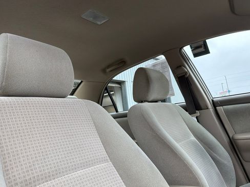 Used 2005 Toyota Corolla CE image 15