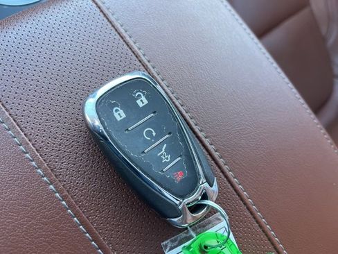 Used 2018 Chevrolet Traverse High Country image 37