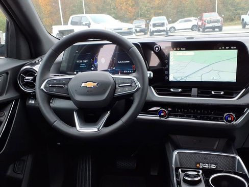 New 2026 Chevrolet Equinox LT w/ Convenience Package II image 6