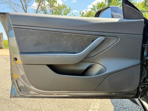Used 2018 Tesla Model 3 Long Range AWD/4WD image 18