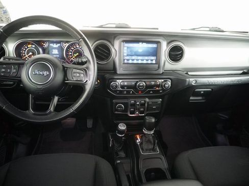 Used 2022 Jeep Wrangler Unlimited Sport image 34