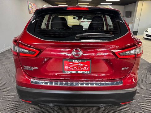 Used 2021 Nissan Rogue Sport SV image 9
