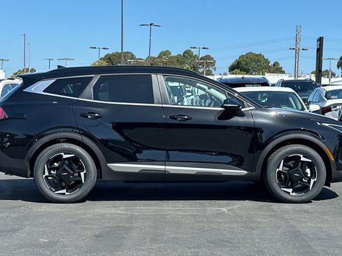 New 2026 Kia Sportage EX FWD image 3