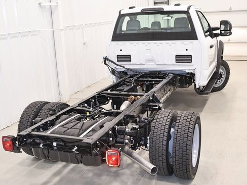 New 2026 Ford F550 4x4 Regular Cab Super Duty image 27
