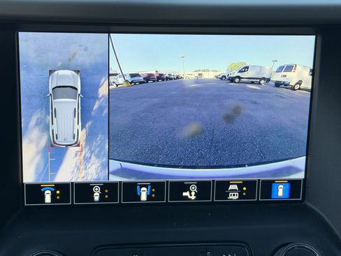 Used 2023 GMC Acadia Denali w/ Black Diamond Edition FWD image 13