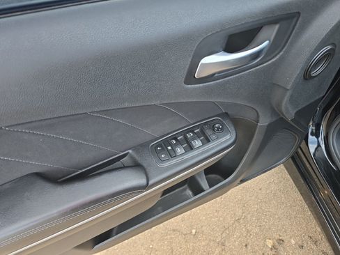 Used 2019 Dodge Charger R/T RWD image 11