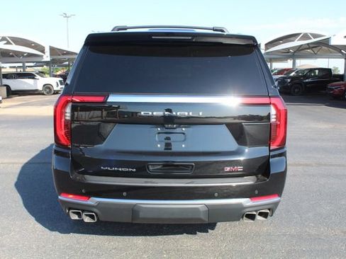 Used 2025 GMC Yukon Denali w/ Denali Reserve Package AWD/4WD image 4
