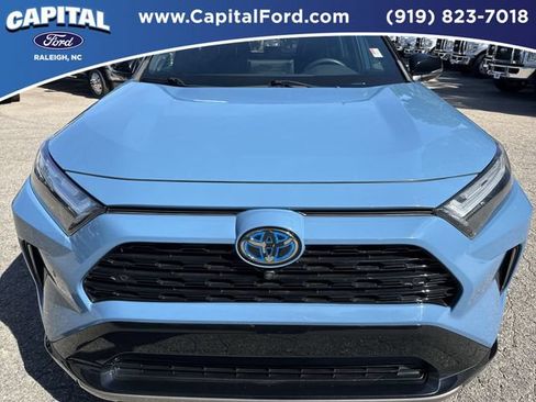 Used 2022 Toyota RAV4 XSE AWD/4WD image 10