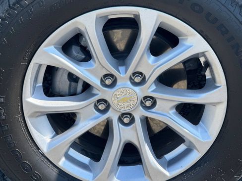 Used 2021 Chevrolet Equinox LT AWD/4WD image 43