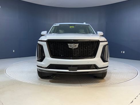 New 2026 Cadillac Escalade ESV Platinum Sport w/ LPO, ONYX Package image 6