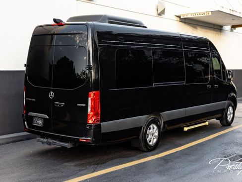 Used 2025 Mercedes-Benz Sprinter 2500 image 13
