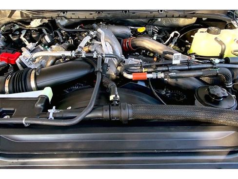 New 2026 Ford F250 XLT w/ XLT Premium Package image 12