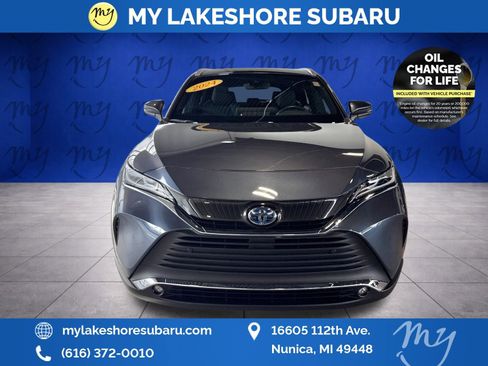 Used 2024 Toyota Venza XLE AWD/4WD image 2