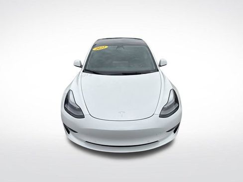 Used 2022 Tesla Model 3 Long Range AWD/4WD image 8
