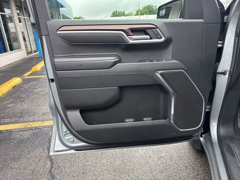 Used 2025 Chevrolet Silverado 1500 LT RWD image 11